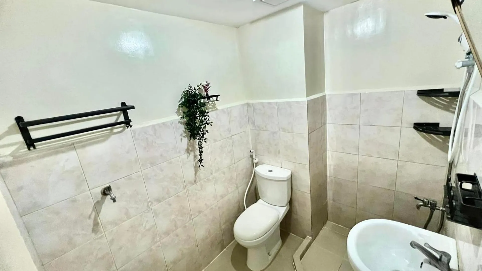 Seawind Condominium Near Airport Building3 3BEDROOM Davao City 0*,  Philippines